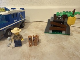 LEGO CITY: Police Dog Van (4441) - COMPLETE