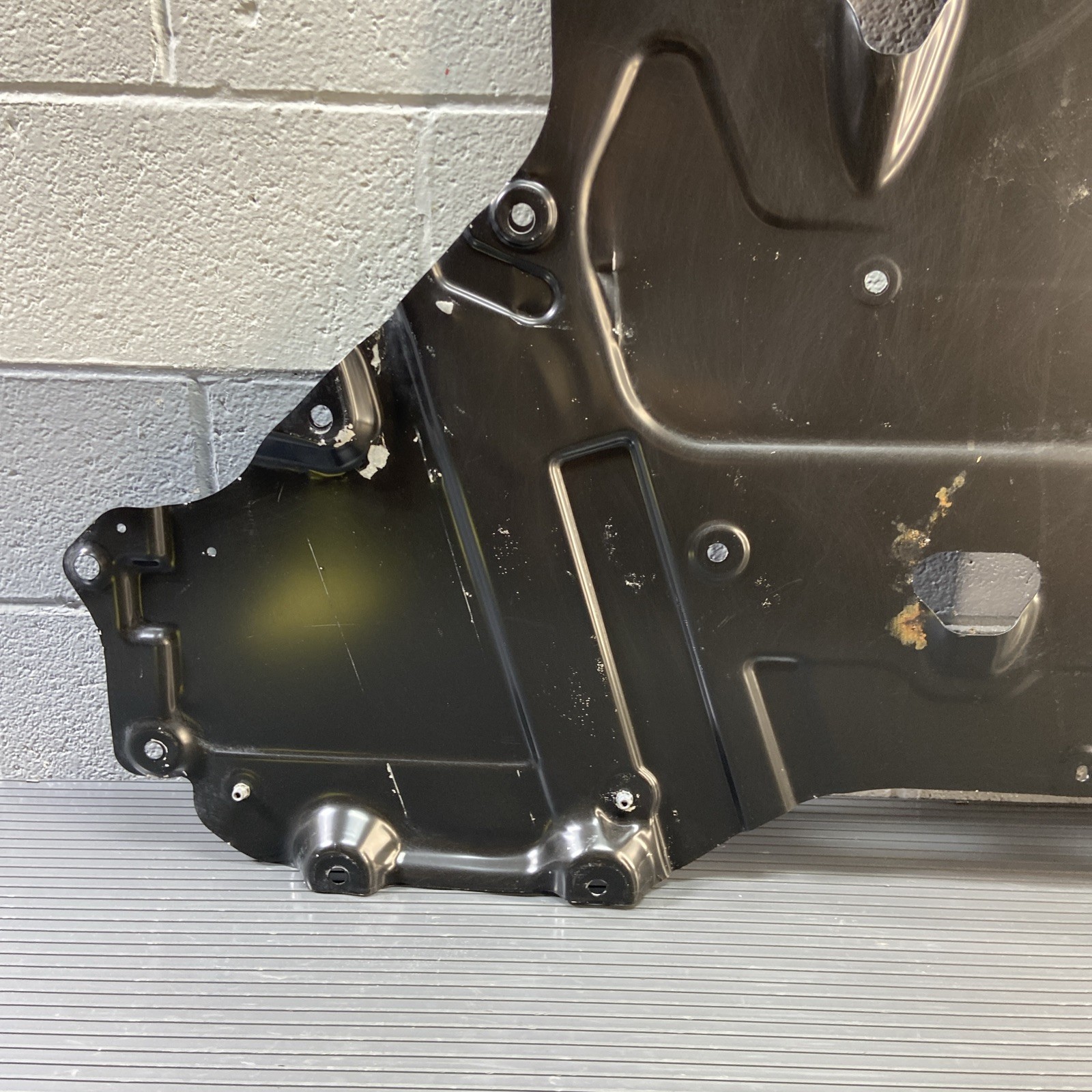 2018-2020 Ferrari Portofino F164 Rear Underbody Guard Shield Metal OEM *NOTE*