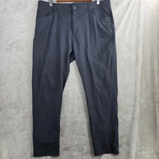 Vuori Meta Men's Gray Tech Pants Casual Work Travel Lightweight Size 36 x 30