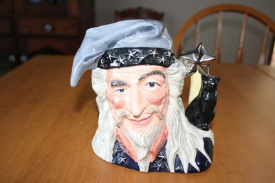 Large Royal Doulton Toby Mug ''The Wizard'' w. star wand and  Black  Cat w. Box