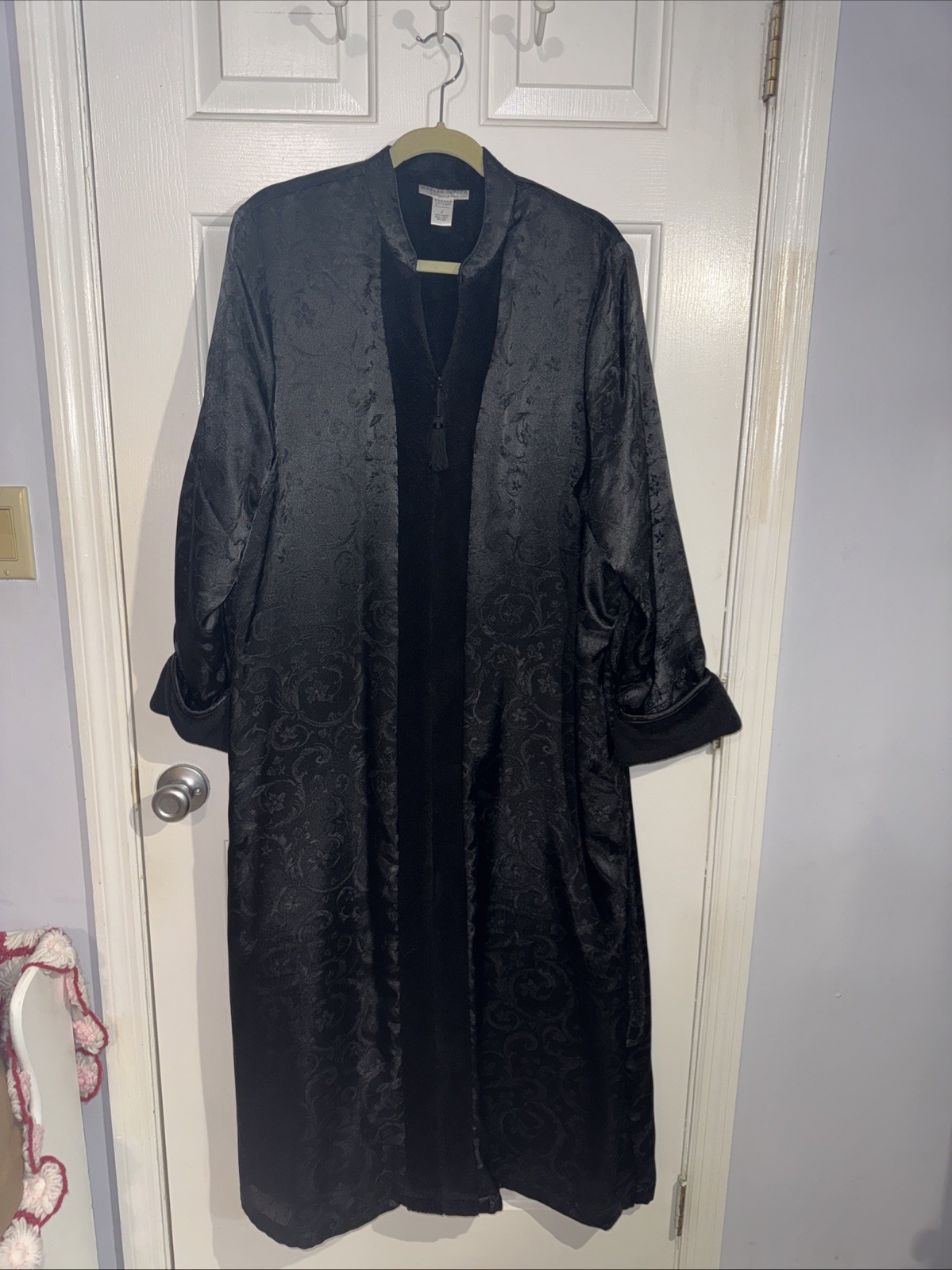 Morgan Taylor Intimates Robe Housecoat Womens L Black Fleece Lined Pockets