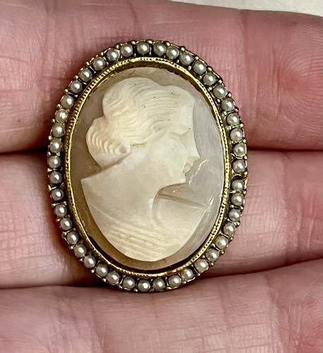 Lot of 2 Vintage Estate Cameo Brooches Elegant Classic - Picture 6 of 6