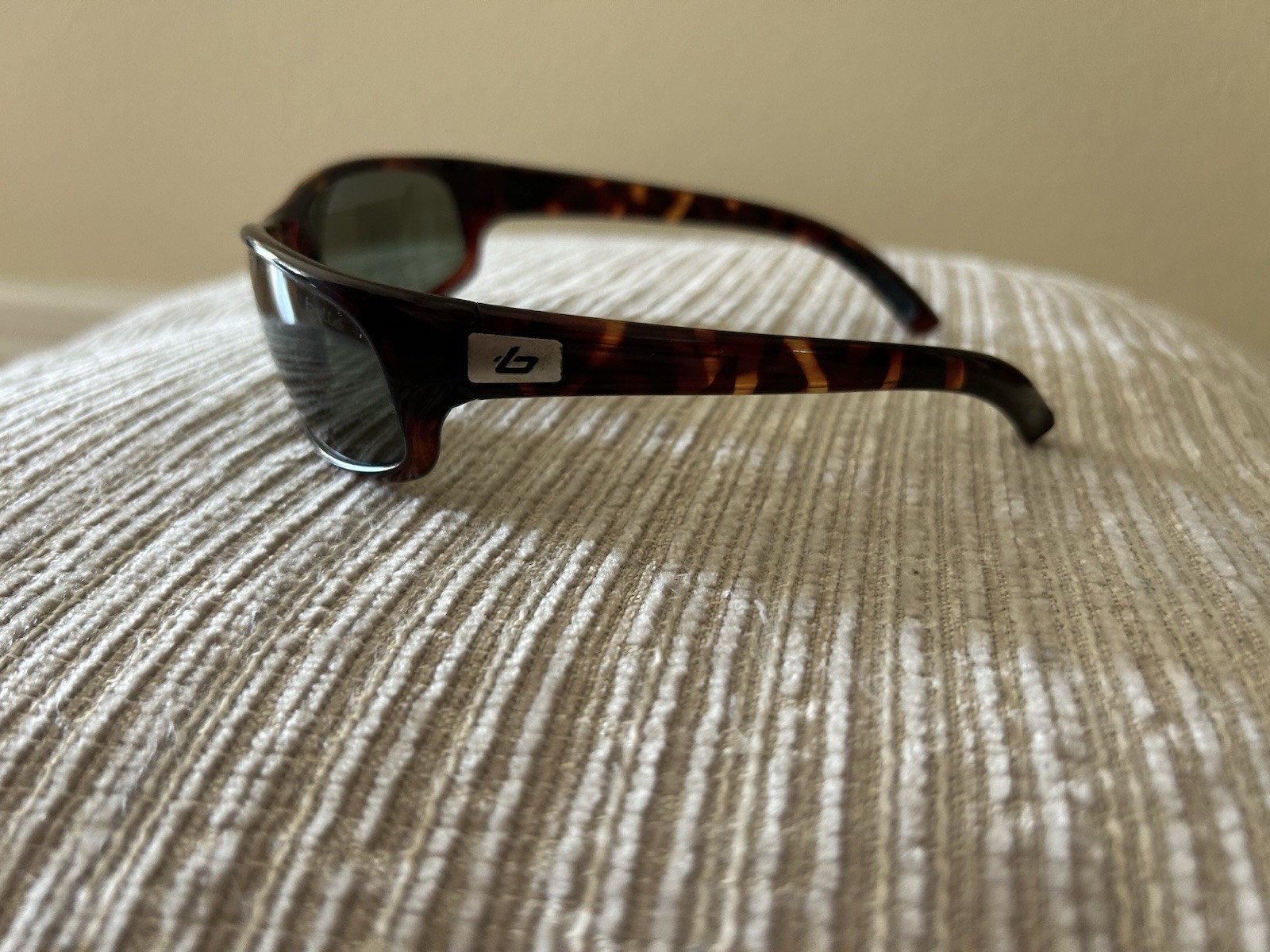 Bollé Lightweight Tortoise Shell Wrap Sunglasses … - image 2