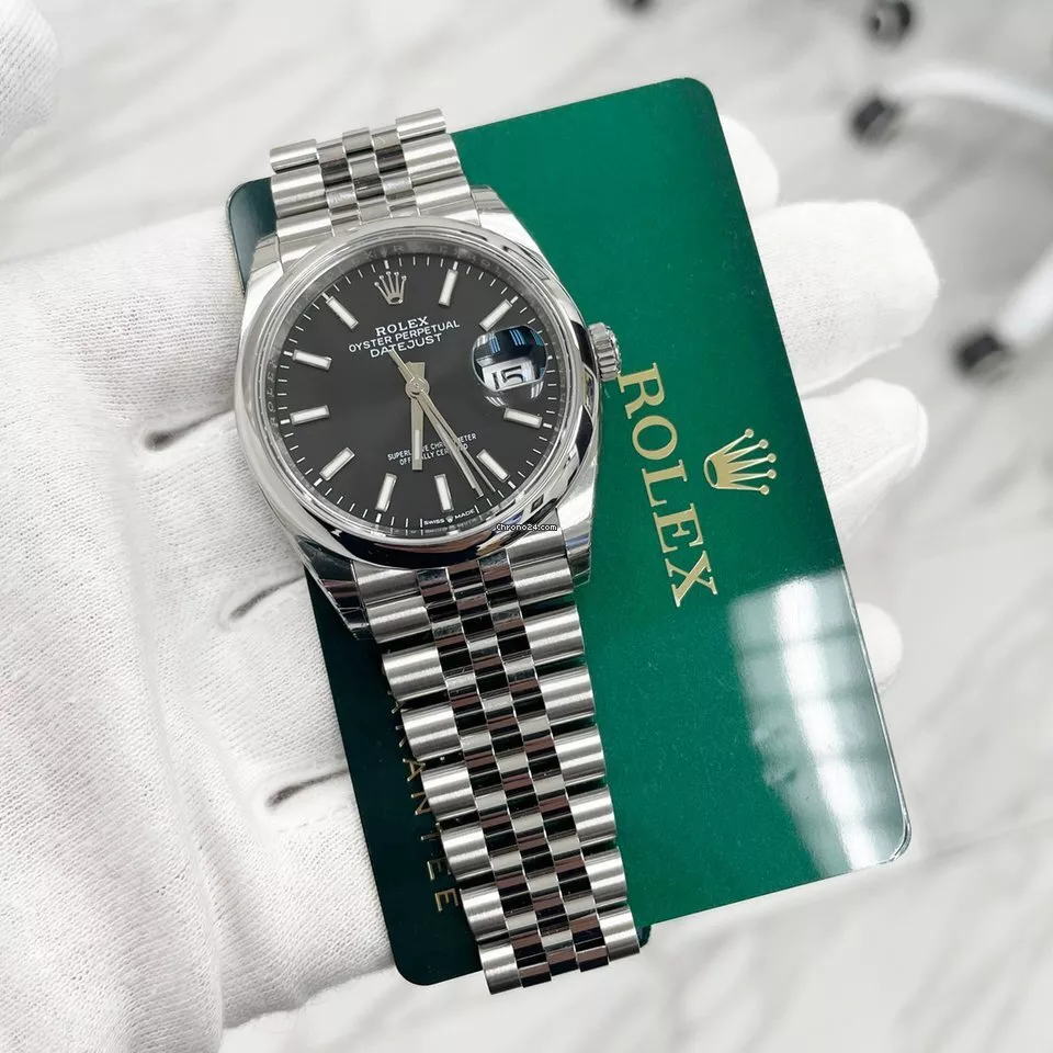 Rolex vs. Breitling: Brand Comparison - Chrono24 Magazine