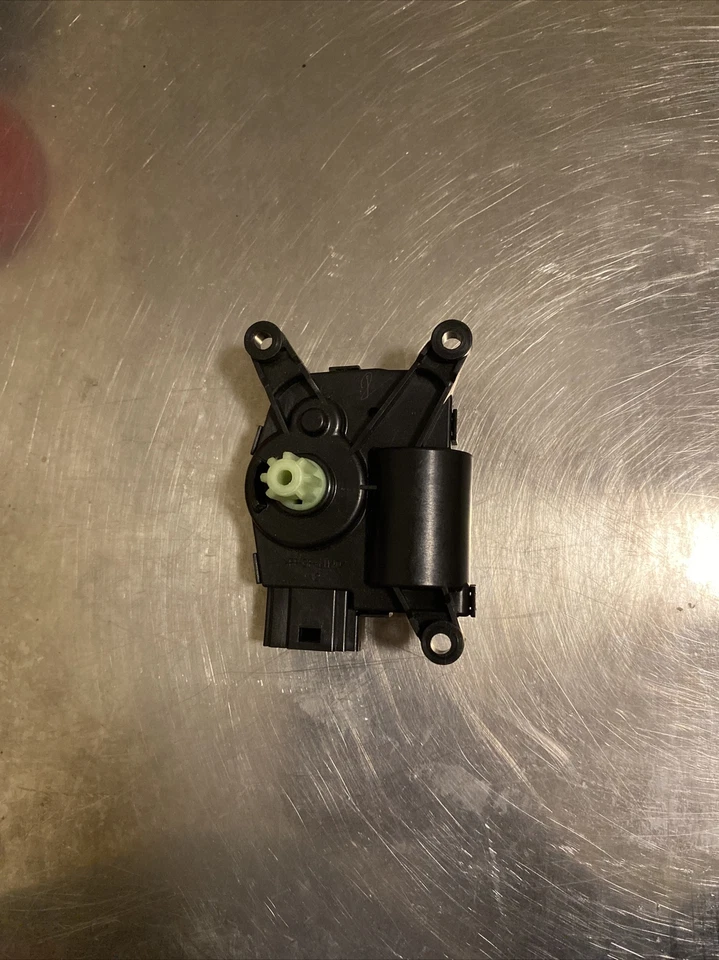 Un nuevo actuador de puerta de recirculación HVAC SMP TechSmart F04067 Foto 3 de 4