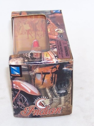 1:32 2004 NEWRAY 1933 INDIAN SCOUT MOTORCYCLE RED NIB #06066 - Picture 4 of 6