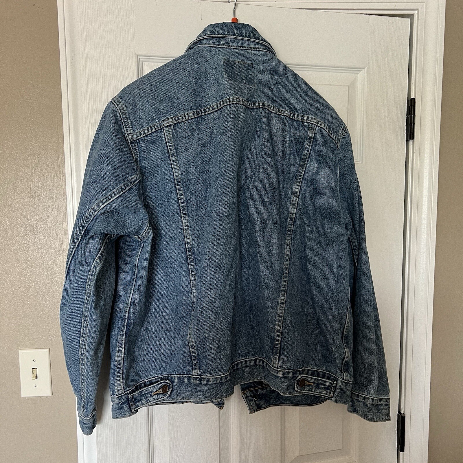 Picture 2 of 12