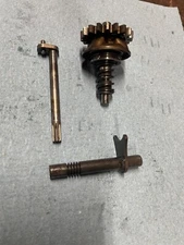 1996 CR250 power valve governor and linkage