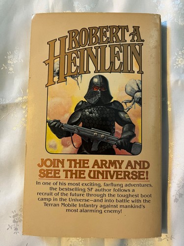 Starship Troopers by Robert A. Heinlein Vintage Berkley Paperback Book - Picture 3 of 10