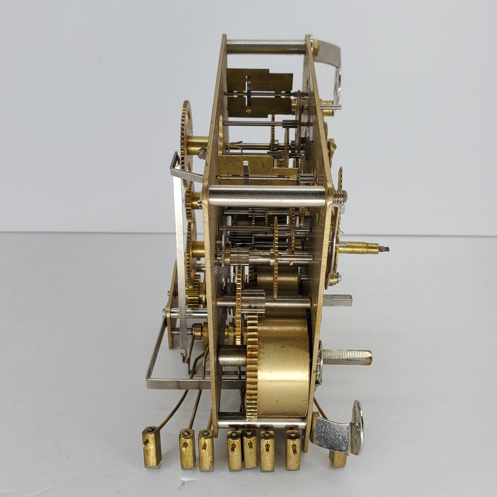 Howard Miller Clock Parts Movement 1050020 Two Jewels Made in W