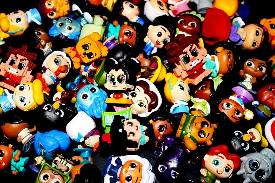 Disney Doorables: 100+ Series 13 Remember When & S12 Pixel Perfect Doorable Figs Foto 2 de 2