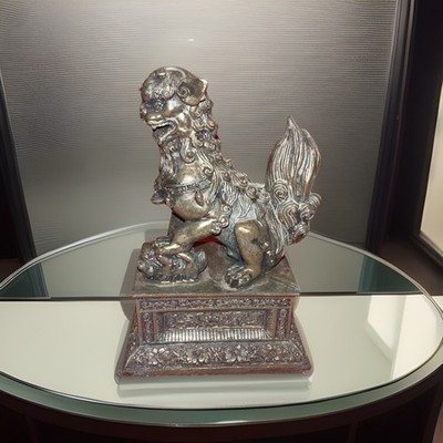 Vintage Resin Chinese Foo Dog Lion Guardian on Base Figurine 5 1/2 In Tall