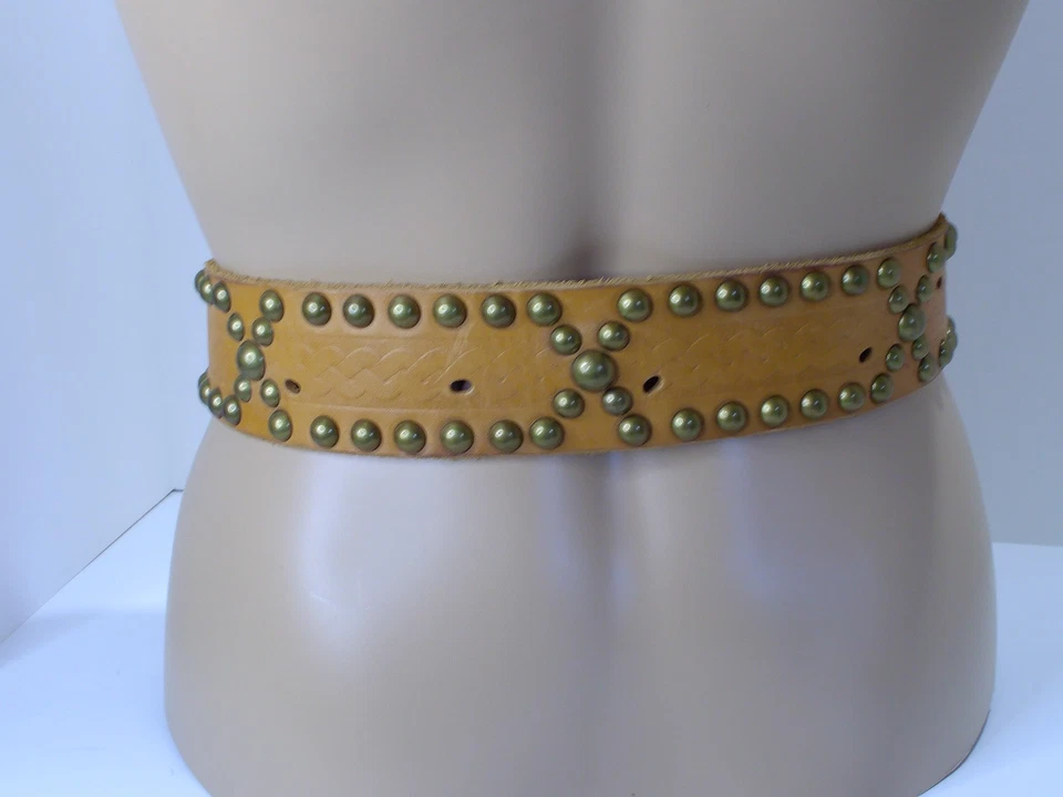 Linea Pelle Vintage Collection with Brass Grommets, Tan Leather Belt, Size Med - Image 4 of 4