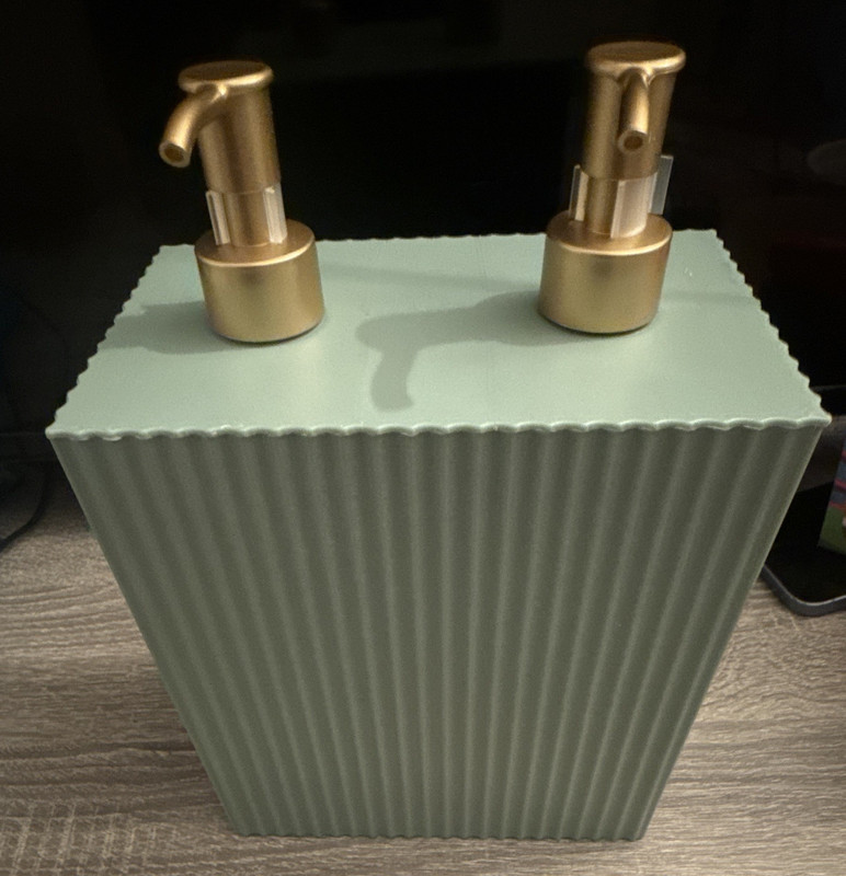 Green Soap Dispensers w/ Gold Pumps, Freestanding Modern Plastic/Metal