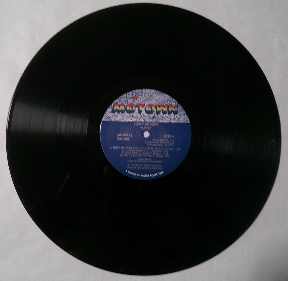 COMMODORES LIVE! 1977 Motown Double LP Record Set with Lionel Richie - TESTED - Image 4 of 4