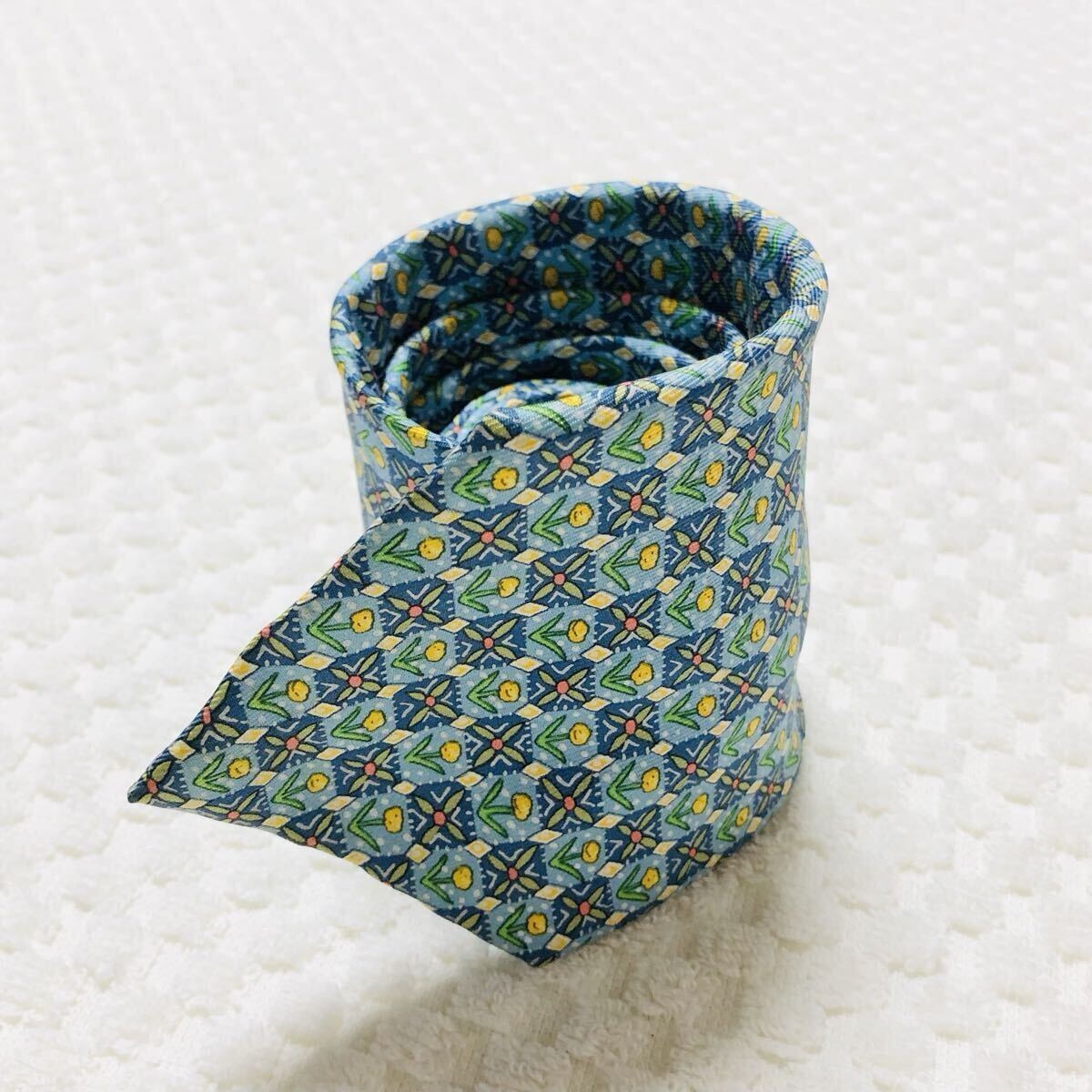 condition HERMES tie floral pattern checkerboard … - image 2