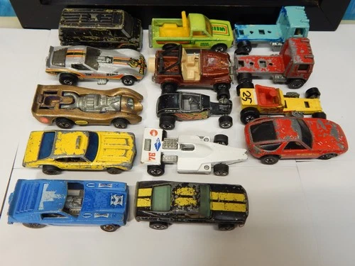 Vtg. Hot Wheels Blackwall Lot of 14 1970's 80's HK Maxi Taxi ,Stocker, Super Van