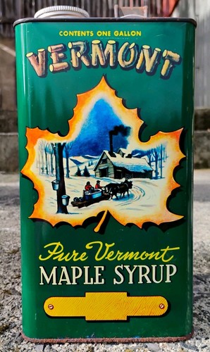 Maple Syrup Can Pure Vermont 1 Gallon Square Tin Vintage Maple Leaf Sugar Shack 