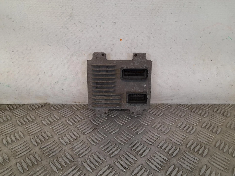 Vauxhall Corsa E 2014-2019 Engine Ecu 12657461 - Image 4 of 4