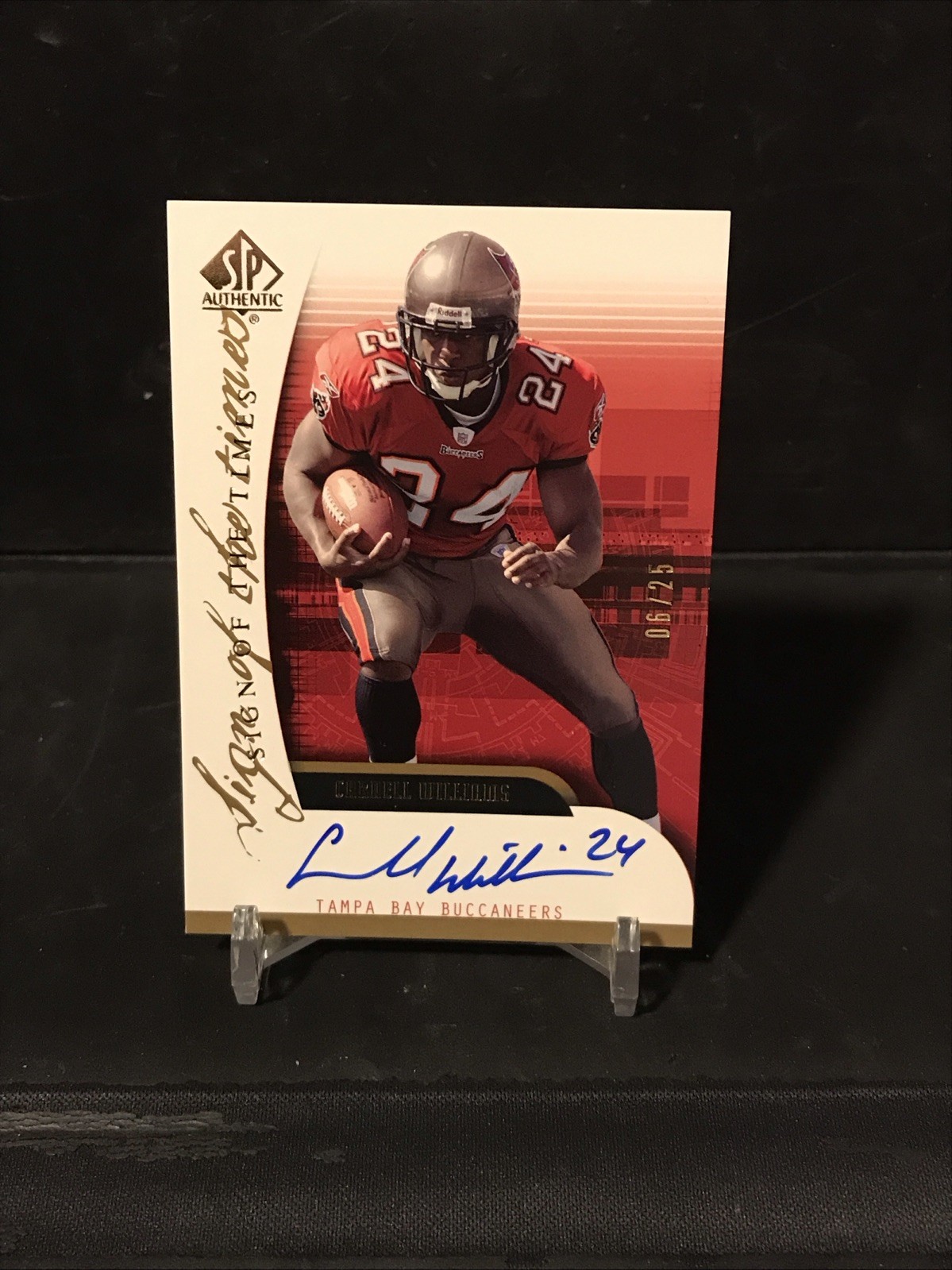 Cadillac Williams SA-GE Hit #24 Autograph Relect Gold