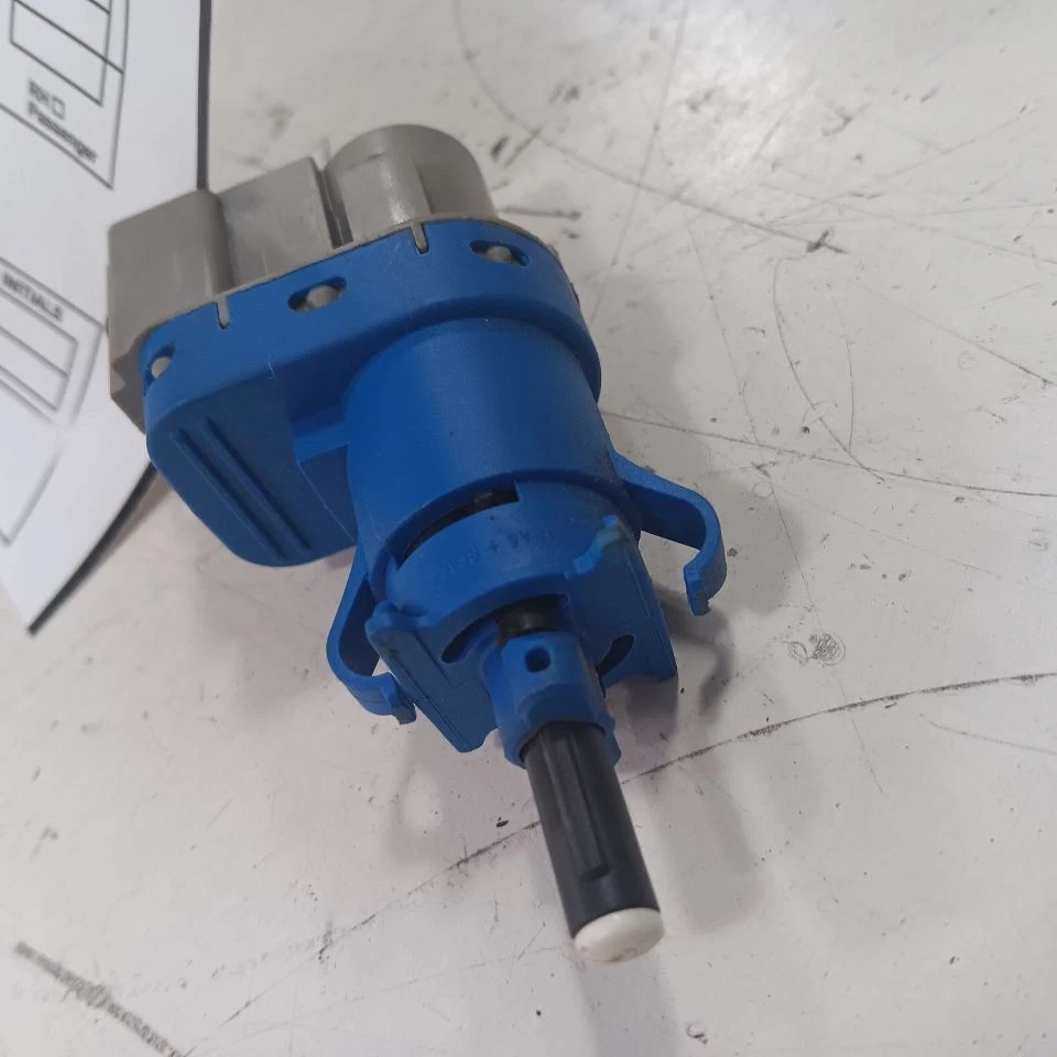 Переключатель педали тормоза Ford Focus 2018 2017 2016 2015 - Изображение 2 из 4