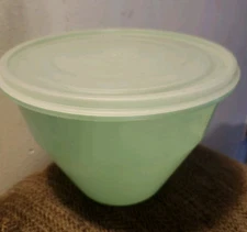 Vintage Crisp It Lettuce Bowl Jadite Green Bowl & Lid with Woman's Face 50s/60s