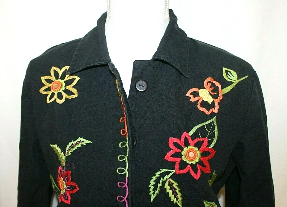 HEARTS OF PALM BLAZER SIZE 8 BLACK EMBROIDERED FRONT 3/4 SLEEVE COLORFUL FLORAL - Image 4 of 4