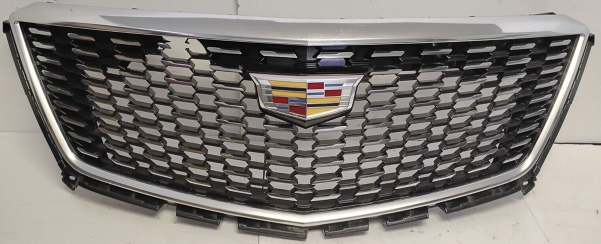 2020-2023 Cadillac XT5 Front Grille Insert Black & Chrome OEM