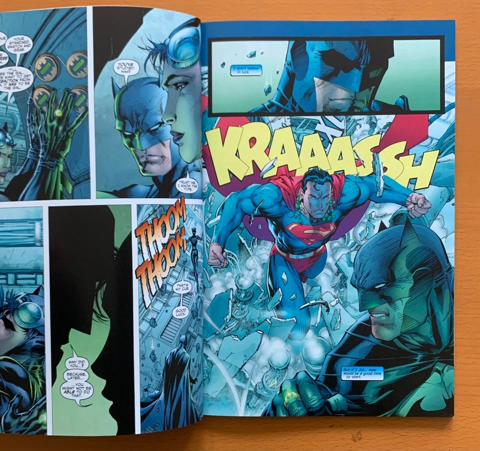 Batman Vs Superman - Greatest Battles GN 1st print (2015) FN/VF condition. - Image 4 of 4