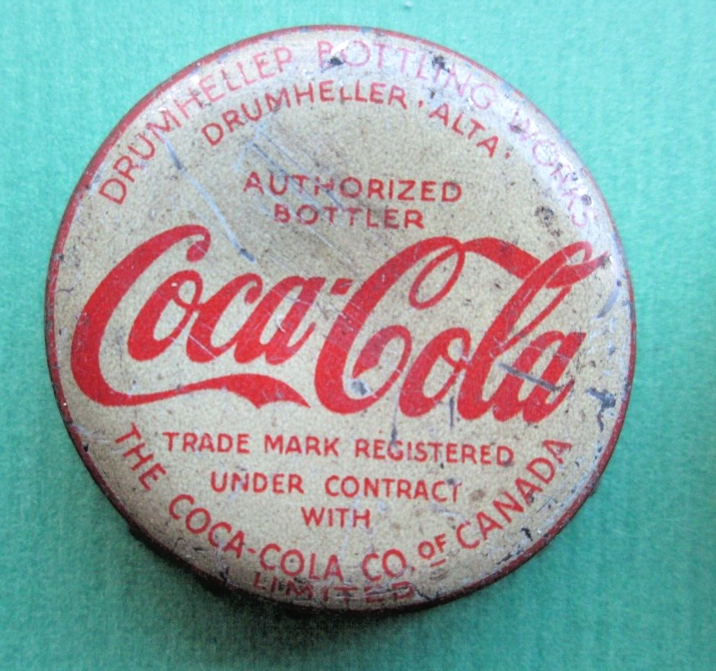 2 VINTAGE DIFFERENT CORK SODA CAPS DRUMMHELLER BOTTLING WORKS COCA COLA