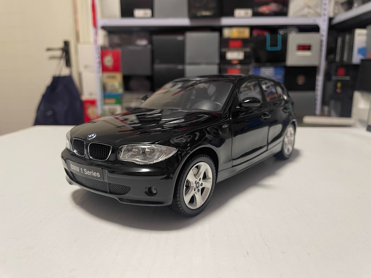 京商 1/18 BMW 120i Black BMW 1 Series