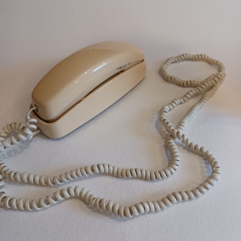 Vintage 1989 AT&T CS2013A Trimline Touch Tone Wall/Desk Telephone
