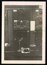 COMMUNICATIONS ROOM SWITCHBOARD SHORTWAVE? OLD/VINTAGE PHOTO- F591