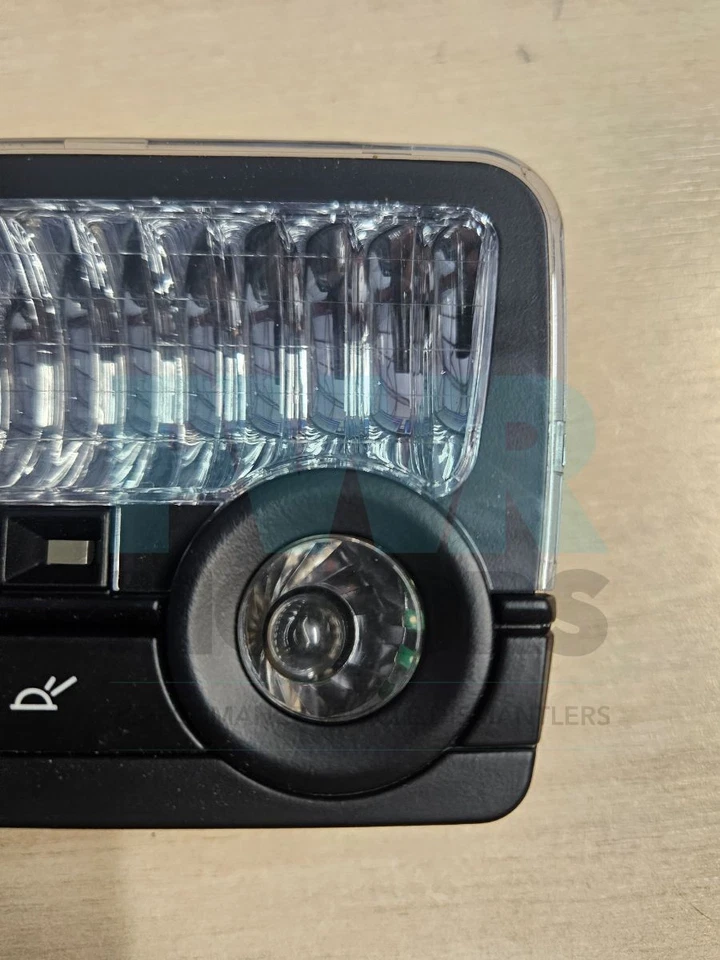 Luz interior central trasera bmw m5 m sport se f10 serie 5 65701 Foto 2 de 4