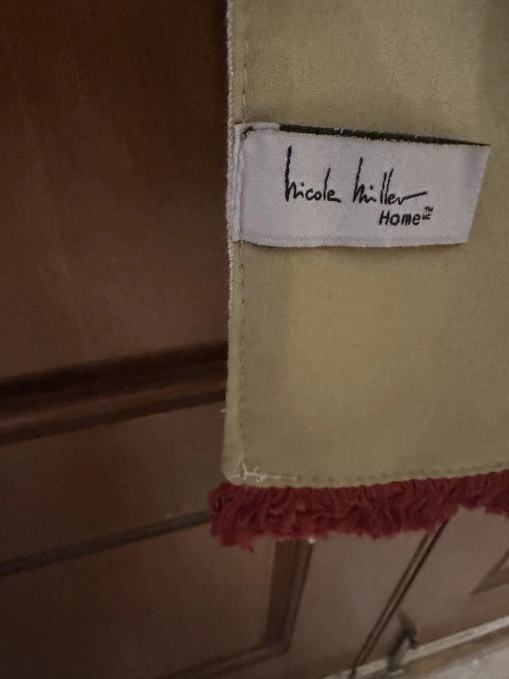 Nicole Miller Nutcracker Table Runner Embroidered Beaded Christmas 16x 90" New - Image 3 of 4