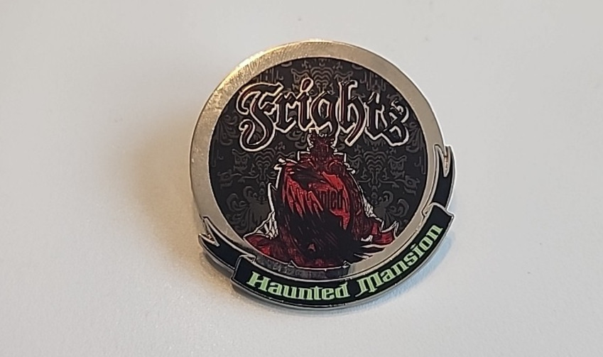 2019 Disney Mystery Pin Glow in the Dark Haunted Mansion Crow Tombstone Frights