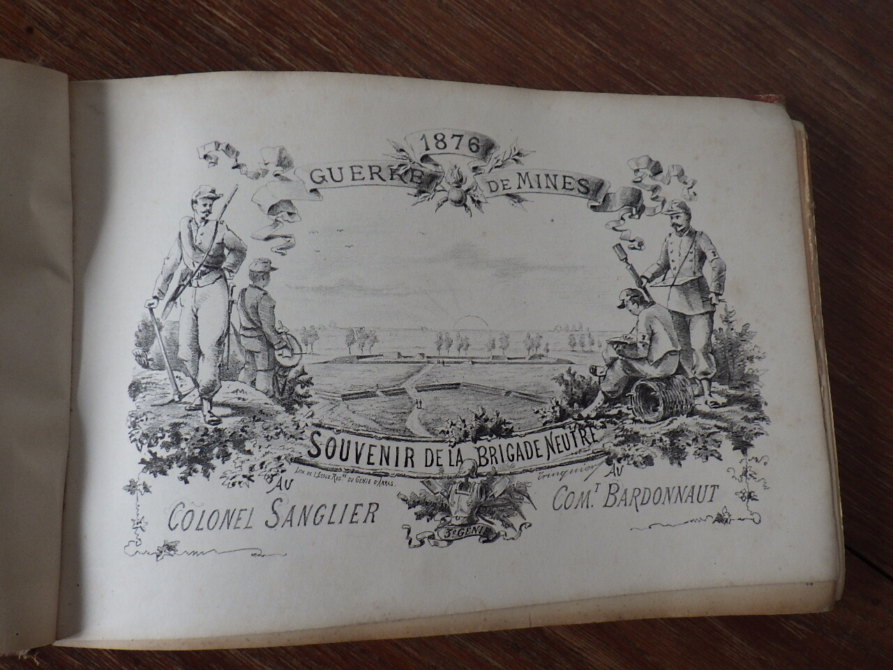 Bild 1 von 12