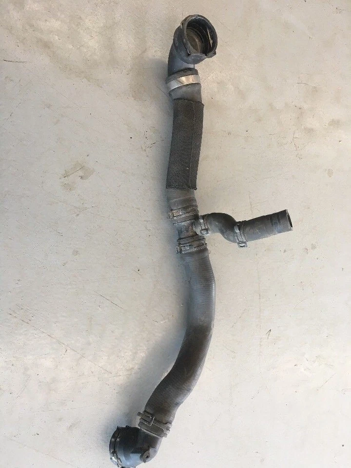 Шланг радиатора охлаждающей жидкости 2011-2017 VOLKSWAGEN CC 3C0122101ES - Изображение 2 из 4