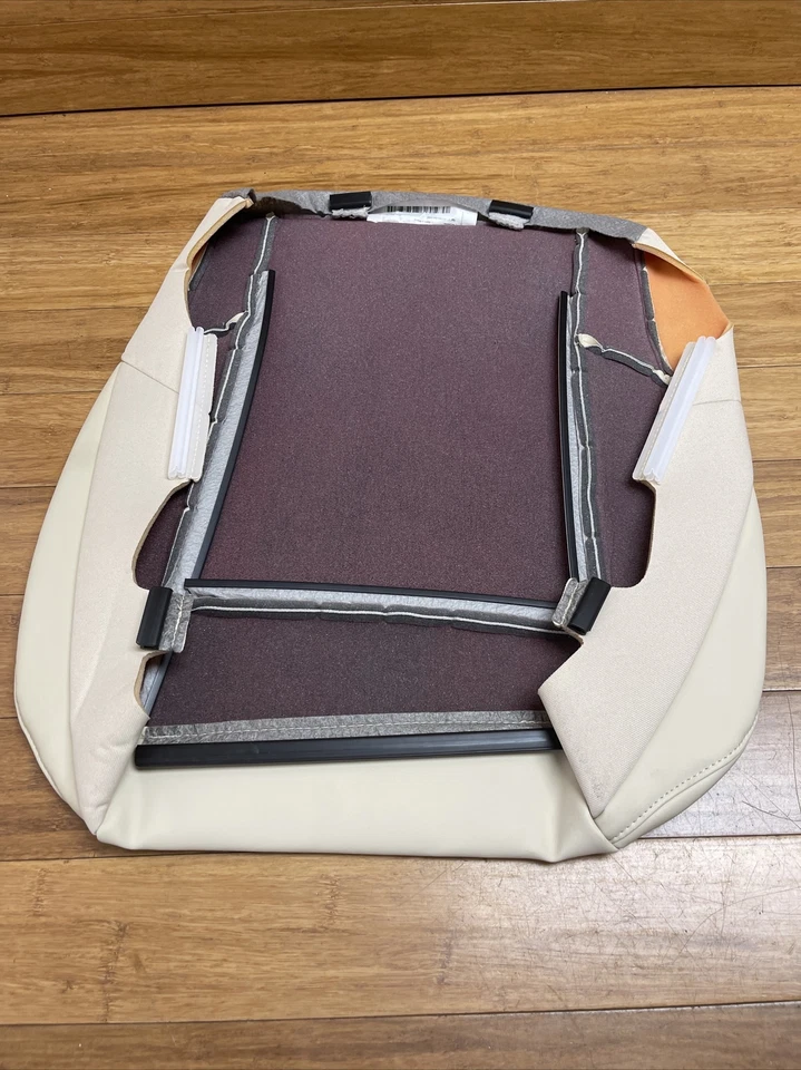 Cubierta de asiento de cuero inferior delantera OEM 2009-2010 Volkswagen Routan 7B0881406D Foto 4 de 4