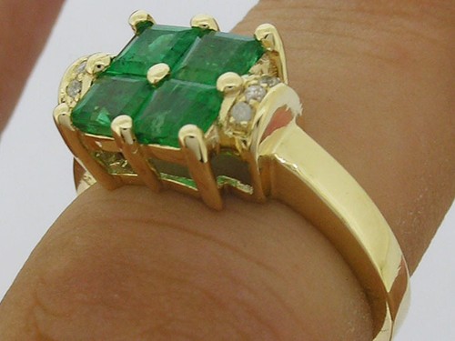 R091 Genuine 9K Gold Natural Emerald & Diamond Square Cluster Ring in your size - Picture 3 of 4