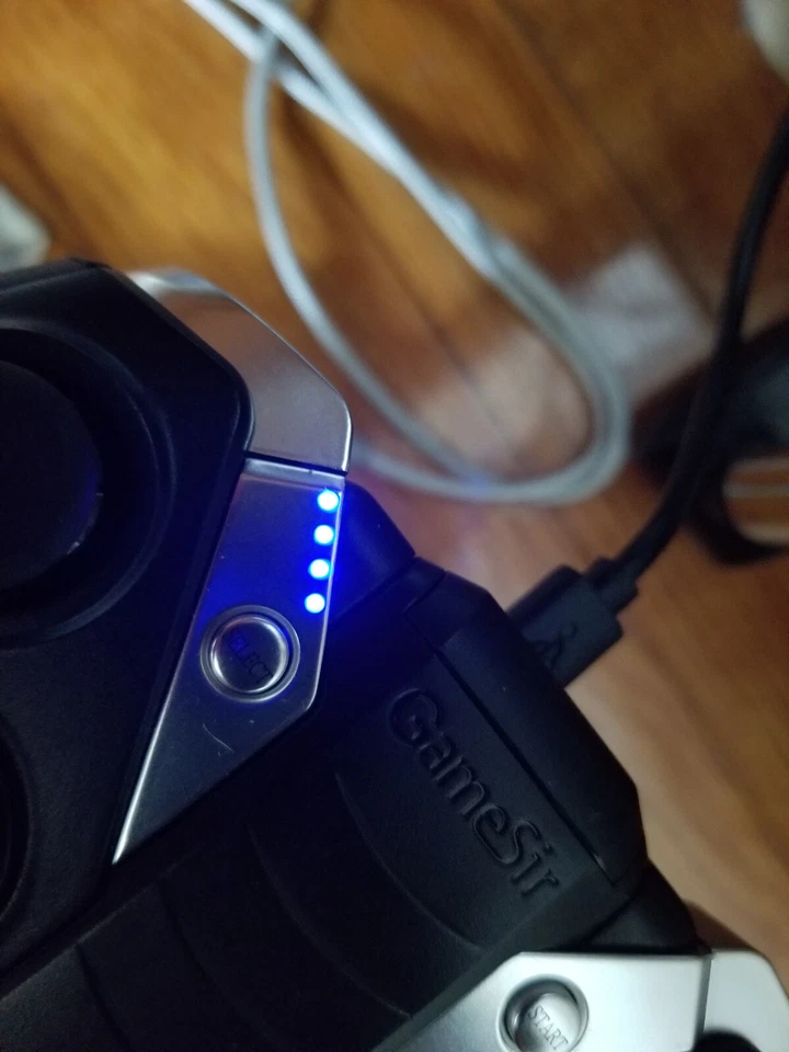 Game Sir G4 Wireless Bluetooth Controller For Android / PC / PS3 w/ Phone Holder - Image 3 of 4