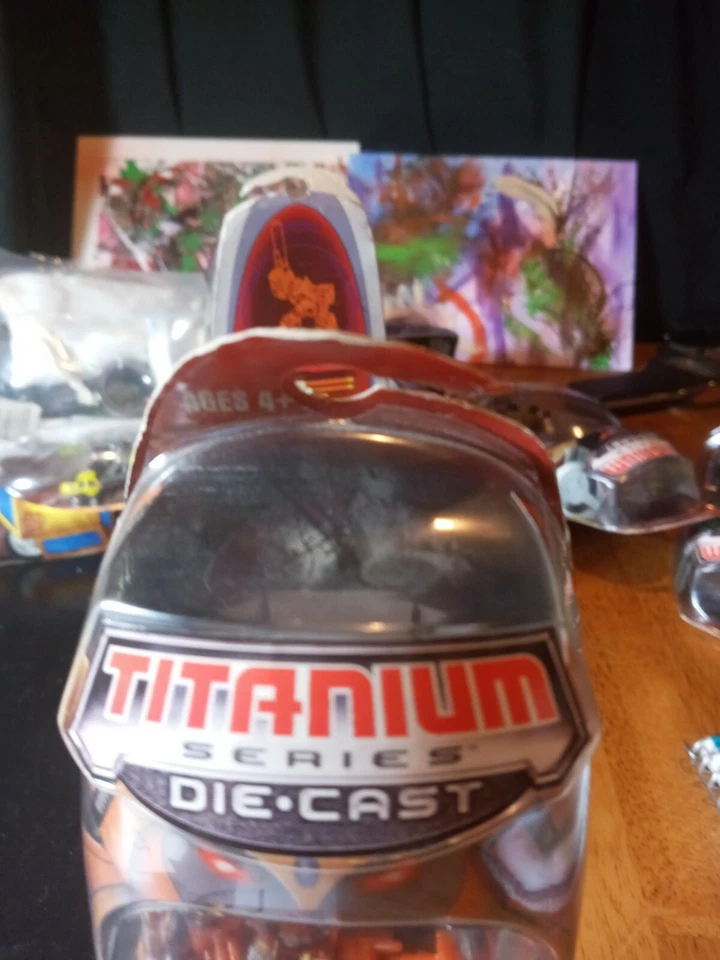 Optimus Prime, Unicorn Complete 3 Inch Titanium series Transformers. Diecast nib - Image 2 of 4