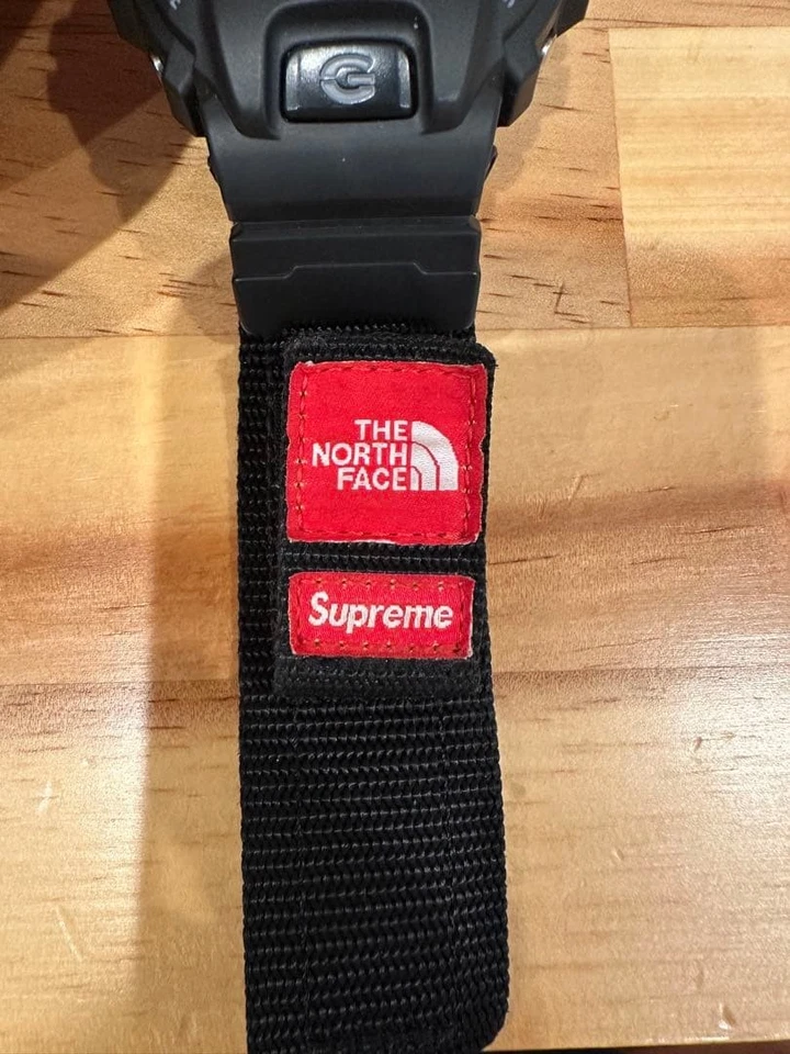 Supreme THE NORTH FACE G-SHOCK - Image 3 of 3