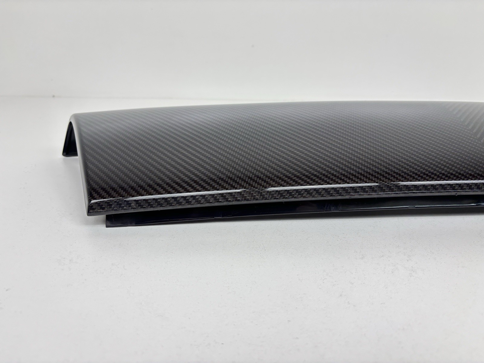2015-2016 MCLAREN 650S SPIDER REAR UPPER WALL CARBON FIBER BETWEEN SEATS OEM