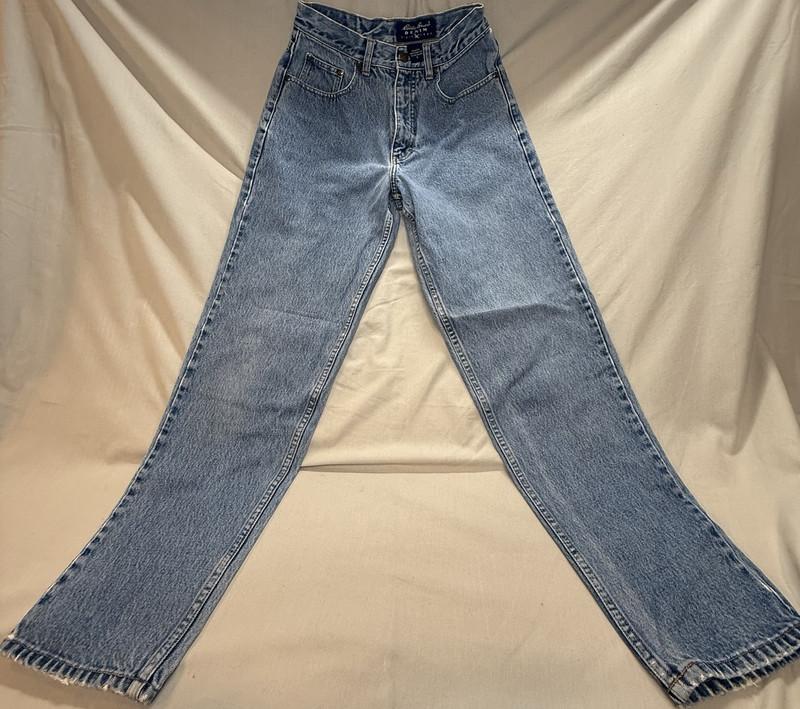 Eddie Bauer Outdoor Outfitters Straight Fit Mid Rise Light Wash denim size 6