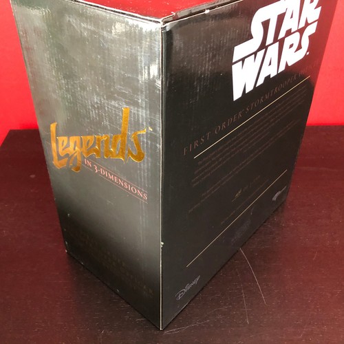 Diamond Select Toys First Order Officier 1/2 Bust - Imagen 4 de 18