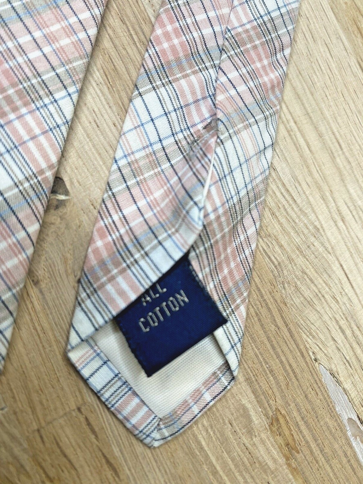 Foto 5 di 9