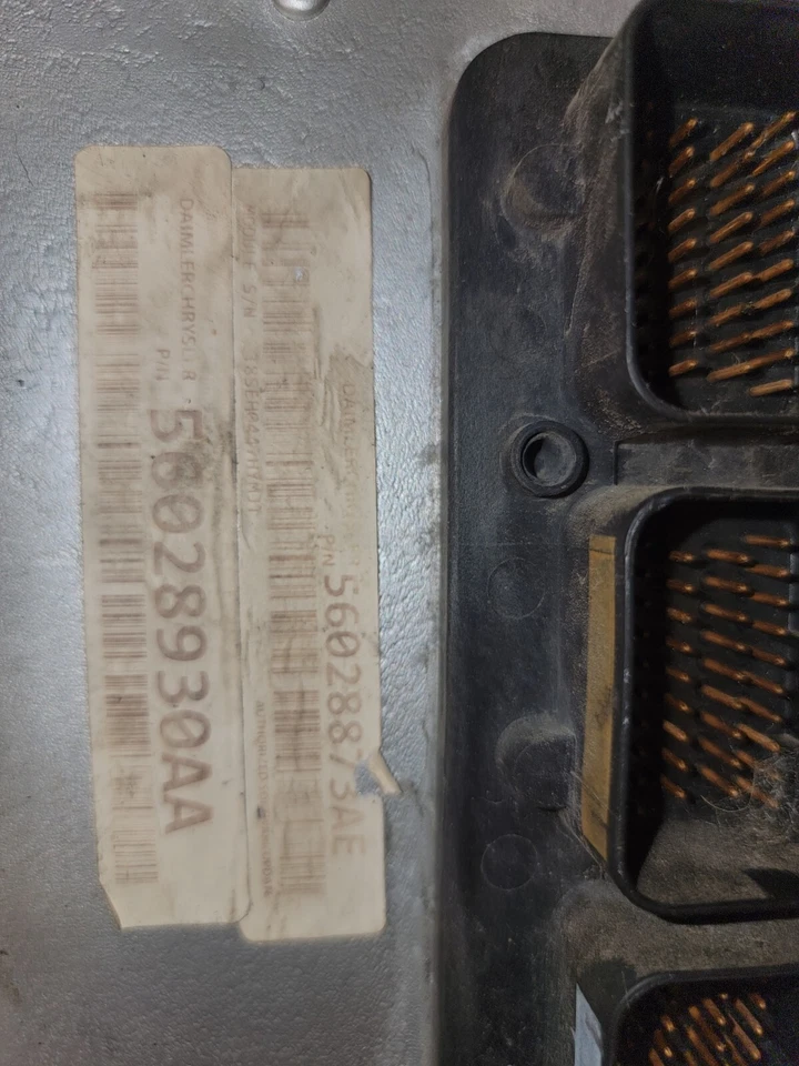 Dodge Ram 1500 2005 5,7 motor Hemi computador PCM ECM ECU 56028930AA OEM G35 05 Foto 3 de 4