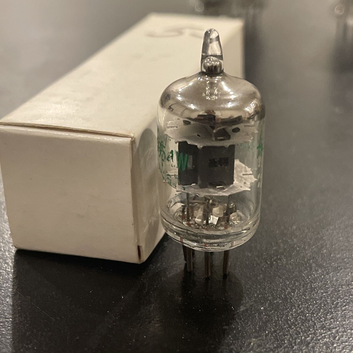 General Electric (GE) 5654 / 5654W / 6AK5 / 6AK5W Electron General Electric (GE) 5654 / 5654W / 6AK5 / 6AK5W Electron