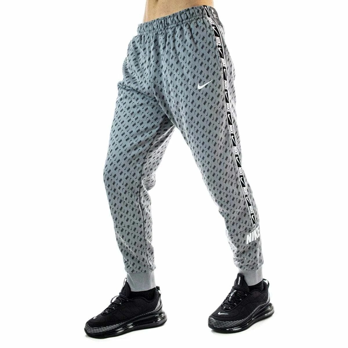 Nike tn deals joggers